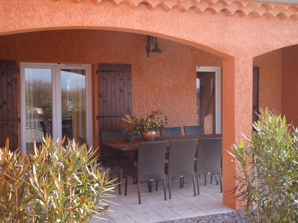 Les Villas De Perret Joyeuse Kamer foto